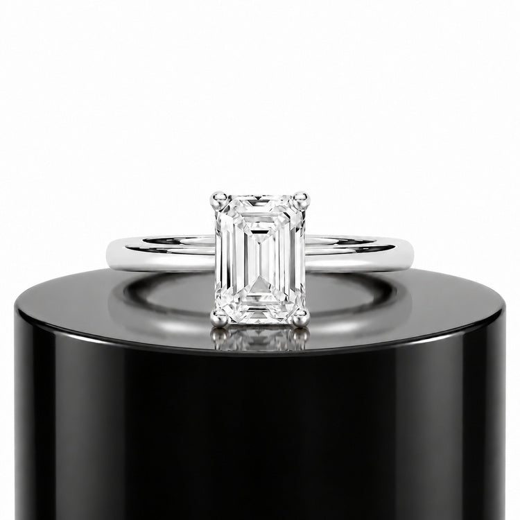 2ct Emerald Solitaire Ring