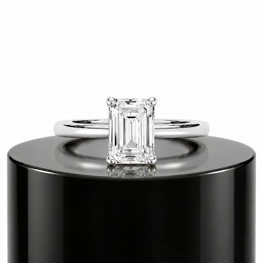 2ct Emerald Solitaire Ring