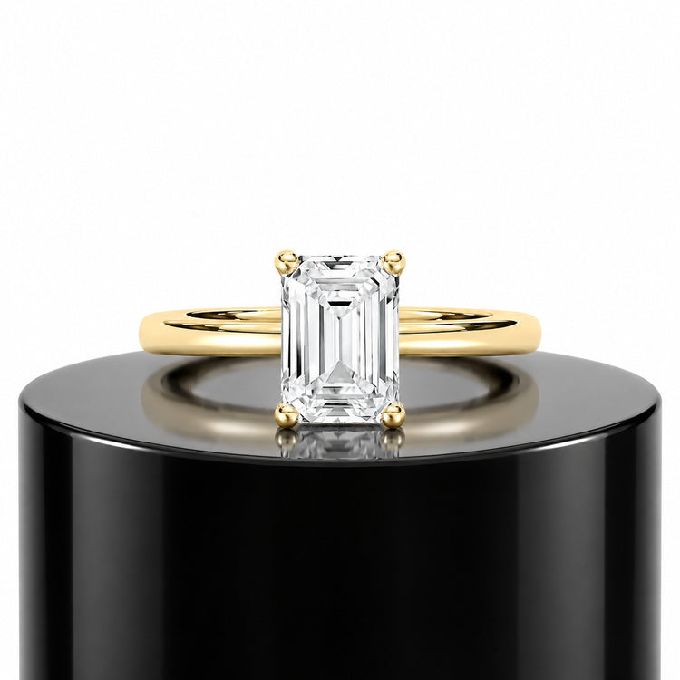 2ct Emerald Solitaire Ring