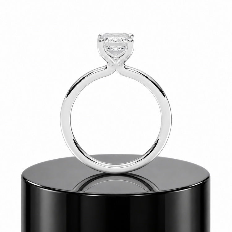 2ct Emerald Solitaire Ring